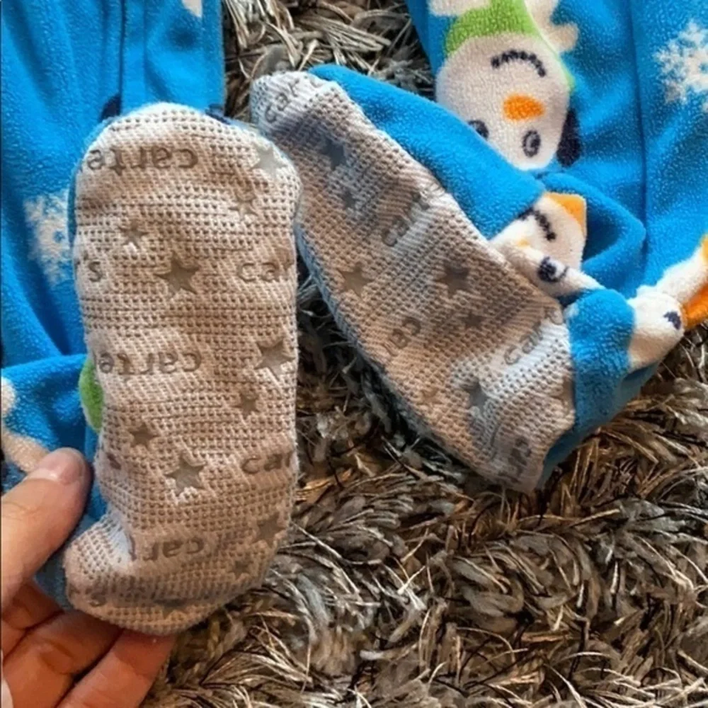 Carters snowman cozy feet PJs EUC 18 months.